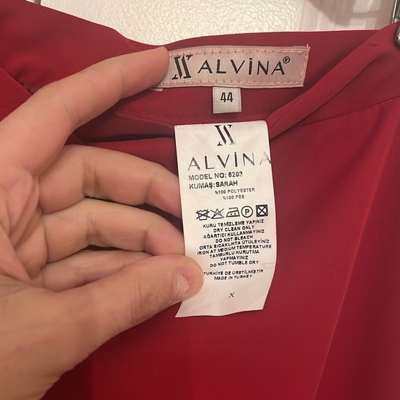 Vintage red long skirt with tail HighLow - Picture 5 of 5